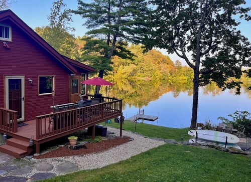 Sunny Waterfront Cottage with Boats and Fun Lake Toys!