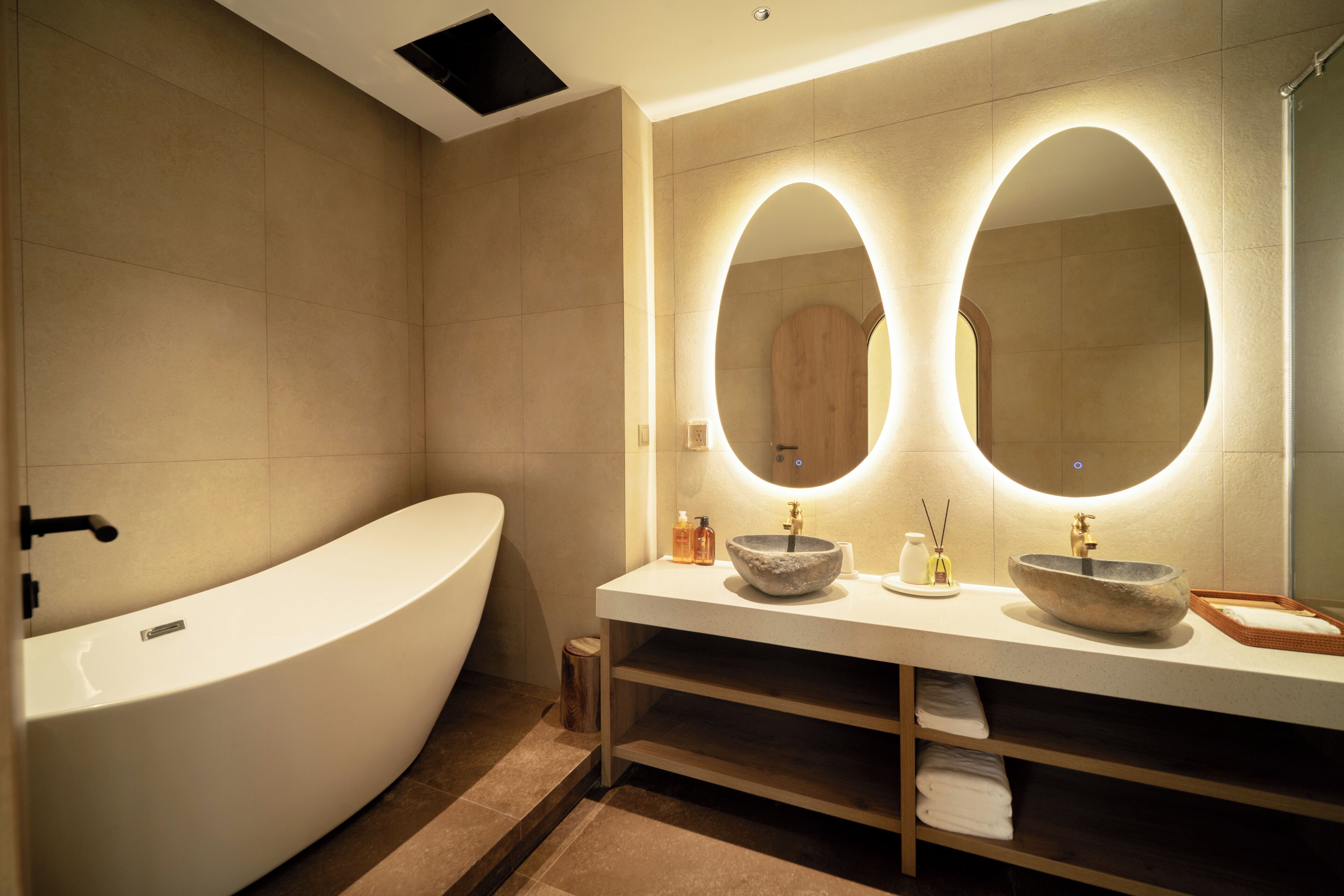 Biệt thự Cao cấp, 4 phòng ngủ, hồ bơi riêng | Phòng tắm | Đô ̀ dùng nhà tắm miễn phí, máy sấy tóc, chậu vệ sinh/vòi rửa 