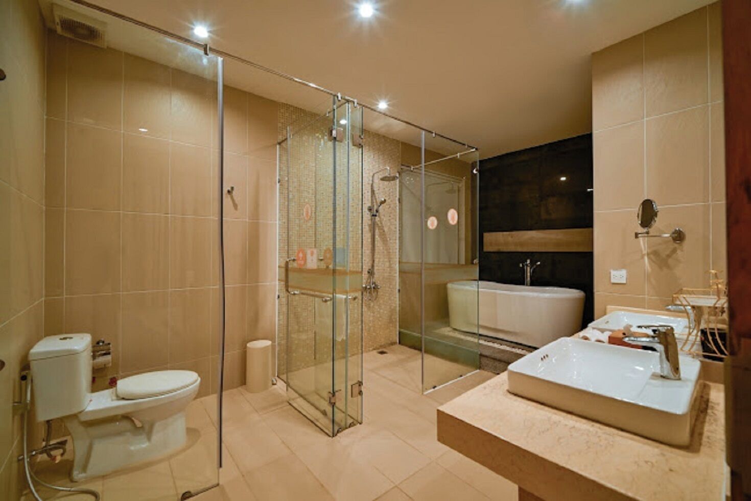 Deluxe Villa, Lake View | Bathroom