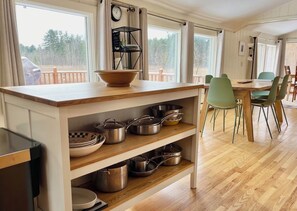 Dining - Seeking "school year" Sept-June. Please inquire! (Stockbridge)