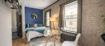 Chic Apt Near Lake & Shops | Central Location