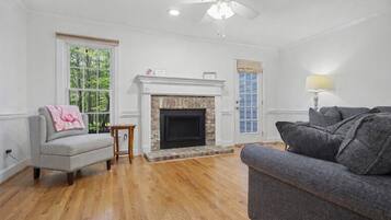 Älytelevisio, kirjoja