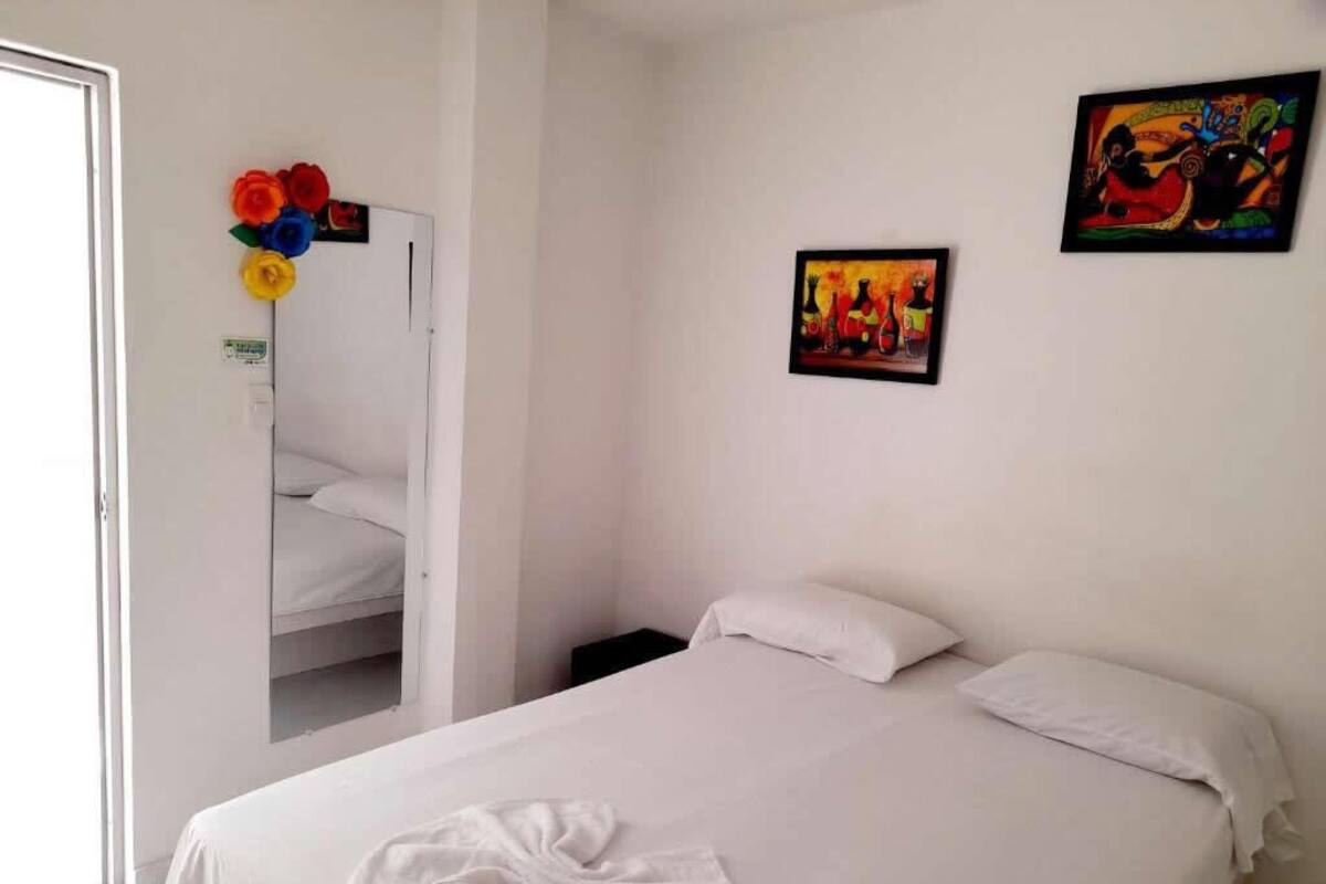 Dubbelrum - 1 queensize-säng - luftkonditionering | Gratis wi-fi