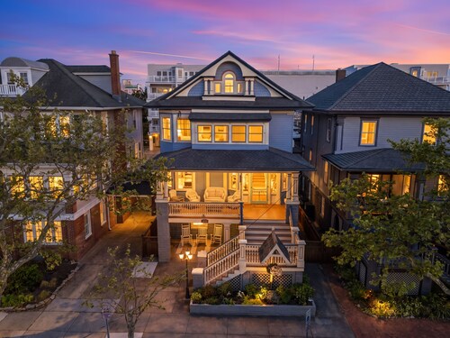 Bayberry House- 11BR/9BA in Ocean City NJ