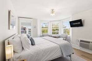 11 bedrooms, iron/ironing board, free WiFi, bed sheets - Bayberry House- 11BR/9BA in Ocean City NJ (Ocean City)