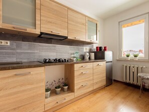 Fridge, stovetop, dishwasher - Reda Cozy Nest Apartment (Reda)