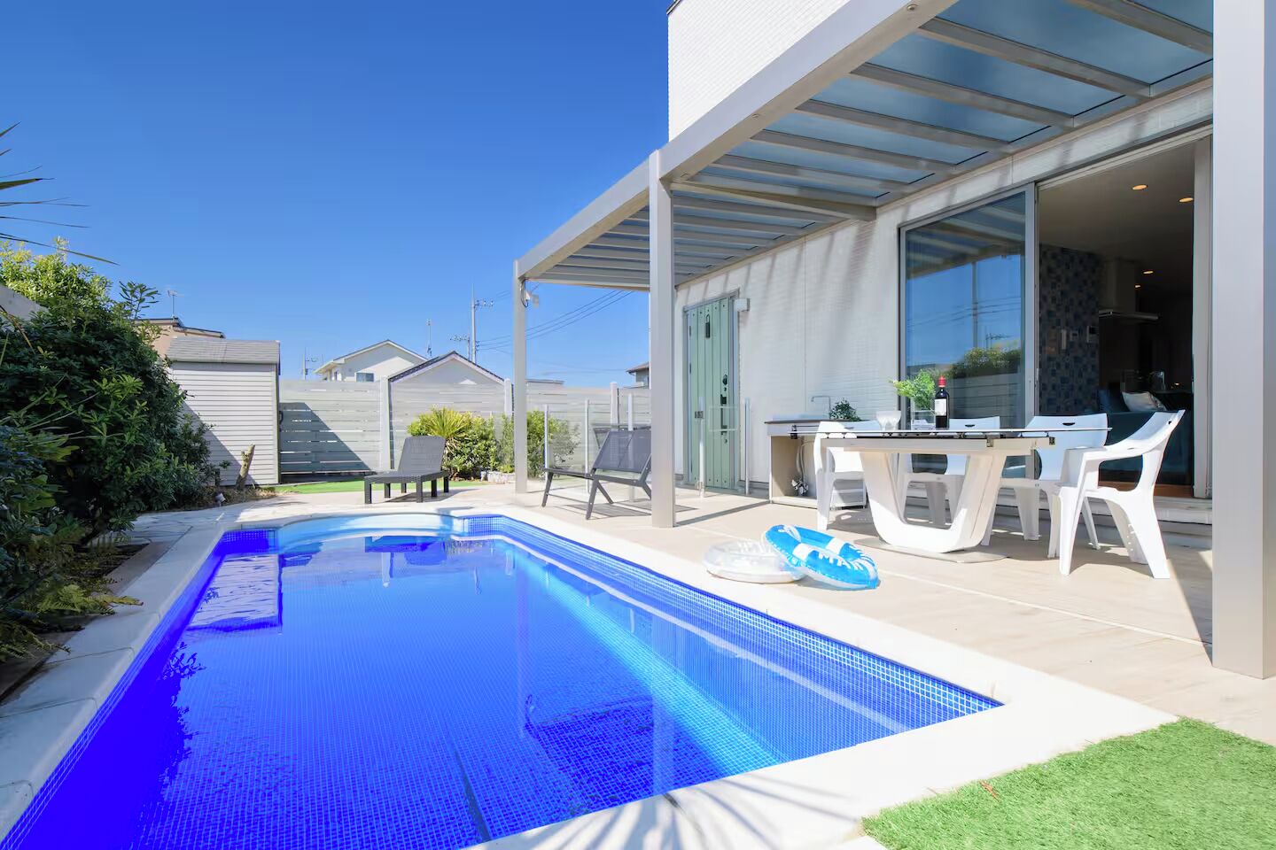 Seasonal outdoor pool