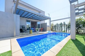 Piscina externa sazonal