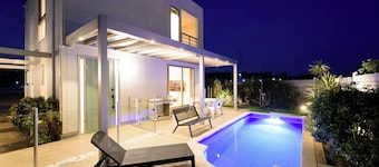 POOL VILLA Mito