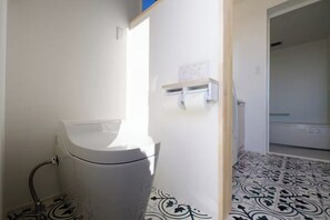 Villa, 1 Bedroom, Balcony, Pool View | Bathroom | Eco-friendly toiletries - POOL VILLA Mito (Mito)