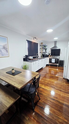Microwave, oven, stovetop, dishwasher