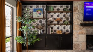 Luxury House | Interior - Creekview Drive (Round Rock)