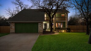 Luxury House | Exterior - Creekview Drive (Round Rock)