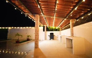 Terrace/patio - 2-bedroom apartment in awesome Nueva Gorgona with AC close to the beach. (Nueva Gorgona)