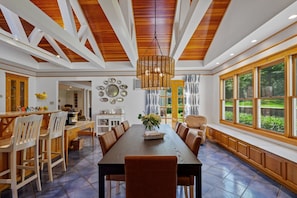 Dining - Park-like in Clifton Park! Lovely spacious 6-bedroom house with AC (Clifton Knolls-Mill Creek)