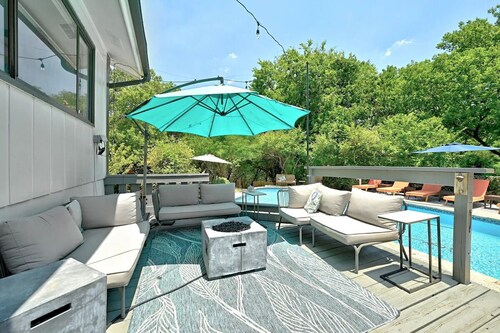 Modern 3BR Home in Vibrant Austin Pool