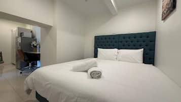 WiFi, bed sheets
