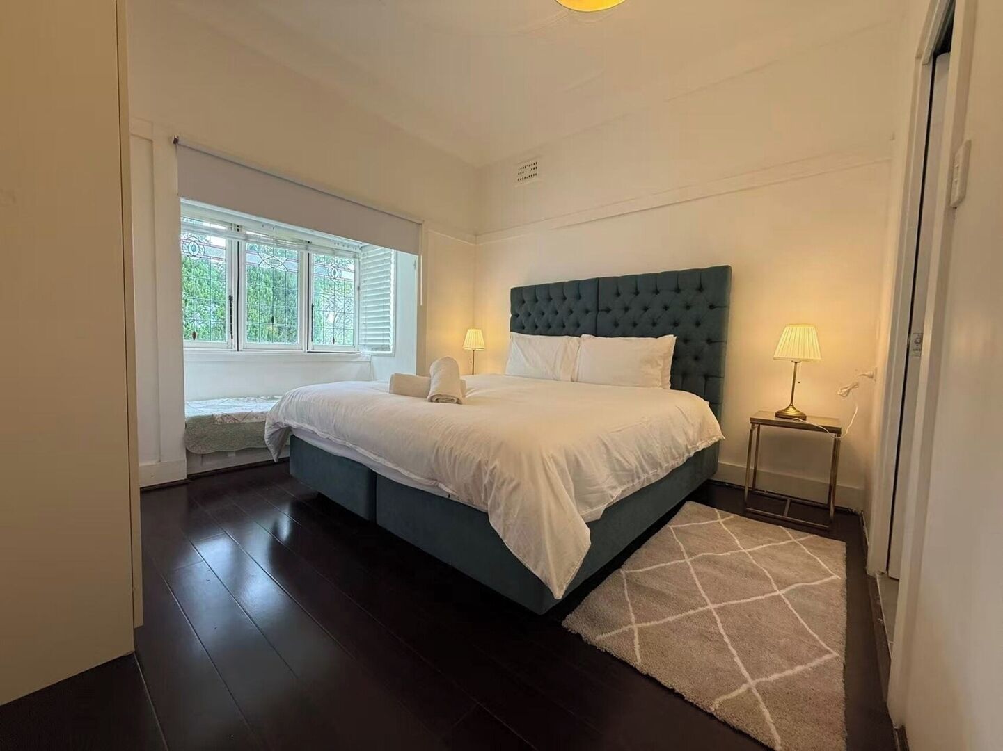 WiFi、ベッドシーツ