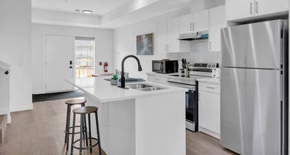 Bridgeland Hillside Charm