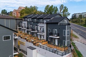 Exterior - Designer Studio with City view (Calgary)
