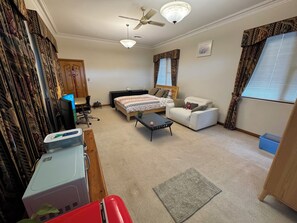 Unclassified image, 5 of 42, button - Spacious-Cozy Oversized Room in Leafy Strathfield (Strathfield)