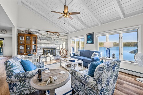 Relax, Unwind & Enjoy Amazing Waterviews
