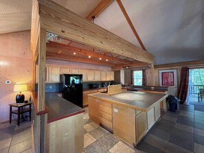 雪櫃、微波爐、爐具、洗碗機