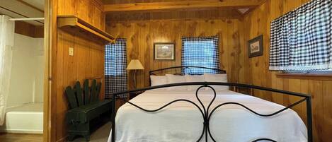 Fer et planche Ă repasser, Wi-Fi, draps fournis