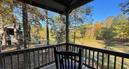 Peaceful Cabin with Full Kitchen, Vaulted Ceilings & Pond View Porch