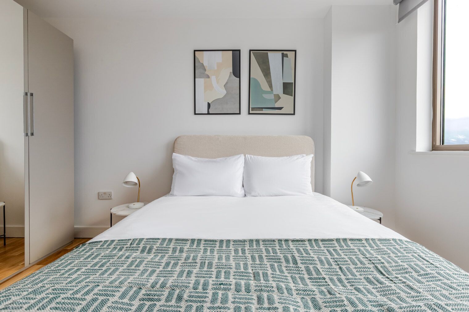 Strygejern/strygebræt, Wi-Fi, sengetøj