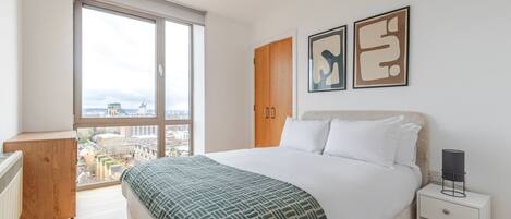 アイロン / アイロン台、WiFi、ベッドシーツ