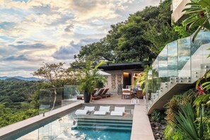 星評価なしの画像、3 / 11、ボタン