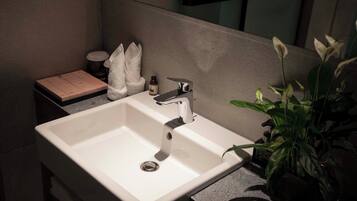 Chambre Double Romantique | Salle de bain