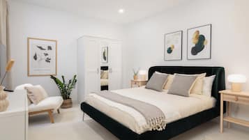 Appartement, uitzicht op stad | Verduisterende gordijnen, een strijkplank/strijkijzer, gratis wifi