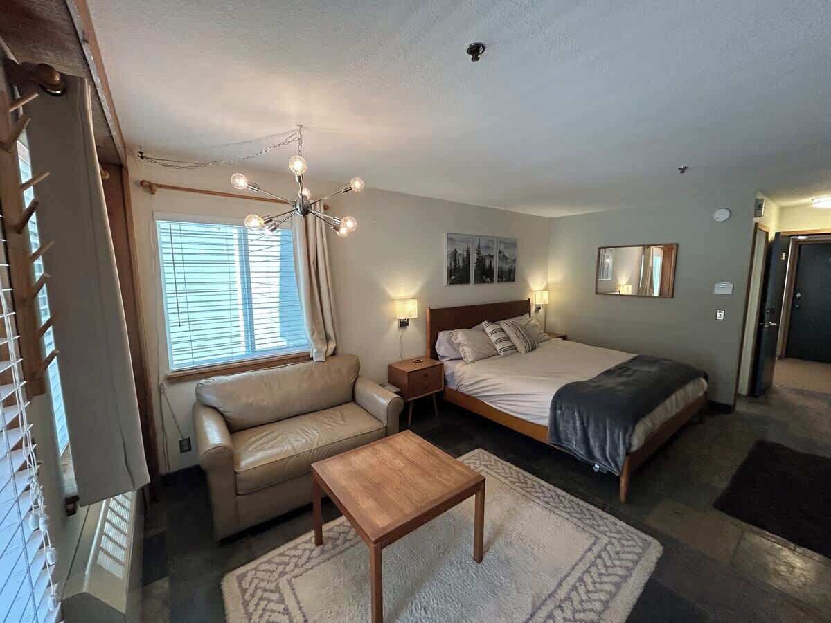 Fer et planche à repasser, Wi-Fi, draps fournis