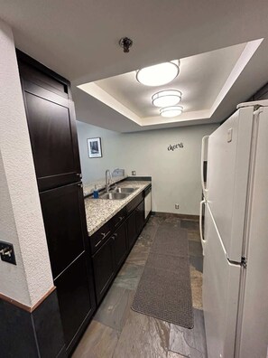 Interior - The Meadows-  Modern 1BedroomDeck and Fireplace (Kirkwood)