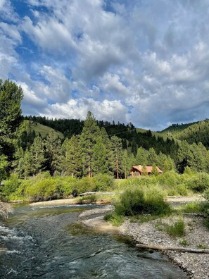 Miscellaneous - Wilderness, wildlife, and fishing cabin (Darby)