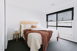 Iron/ironing board, travel cot, WiFi, bed sheets