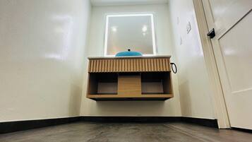 Comfort Room, 1 King Bed, Private Bathroom | Bathroom | Shower, towels, soap, shampoo