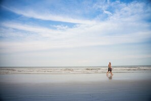 Beach - Beach Path • Pools • Courts • Fenced Yard • Bikes (Cape Canaveral)