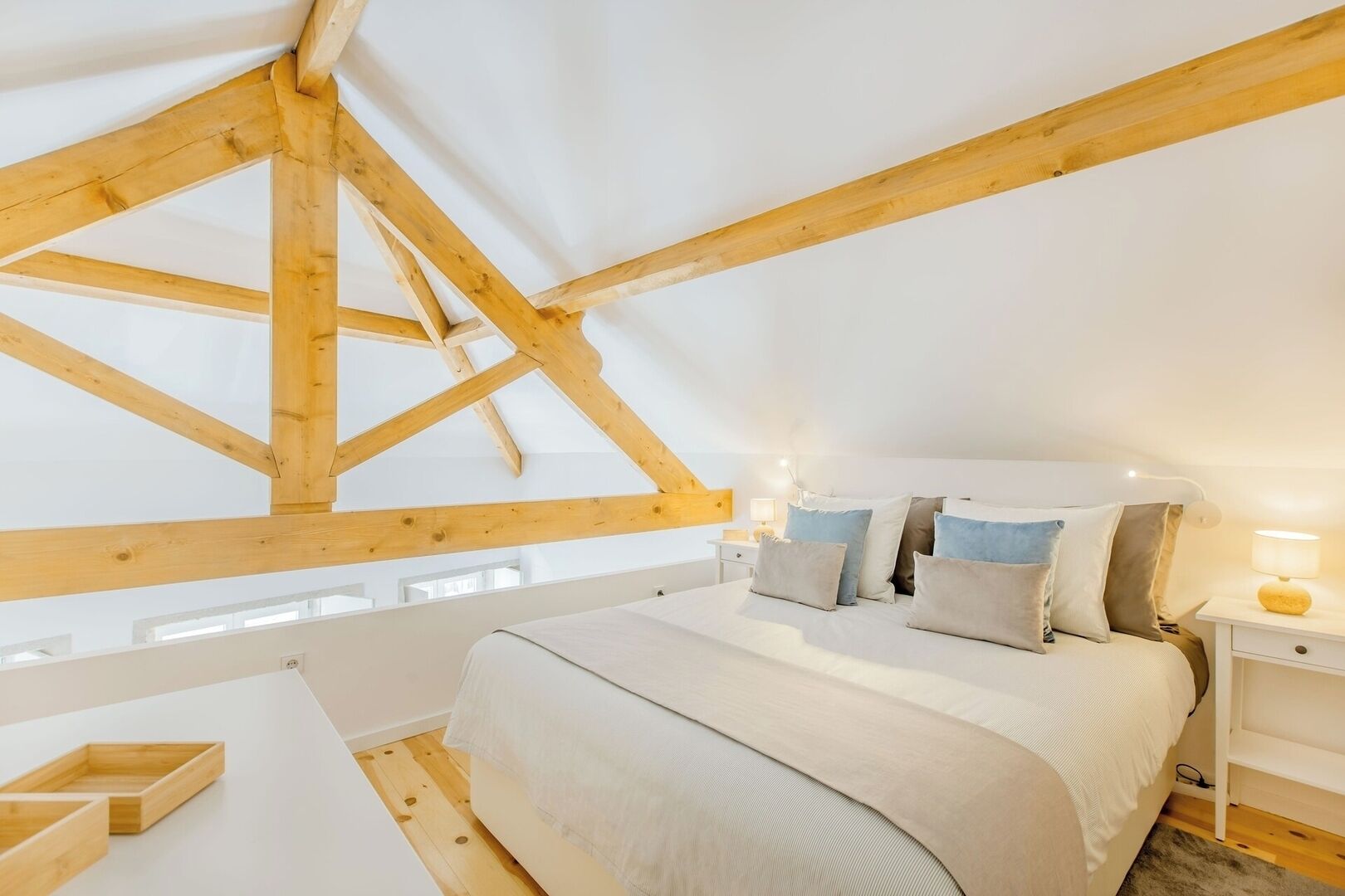 Iron/ironing board, travel cot, WiFi, bed sheets