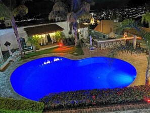 Alberca al aire libre 