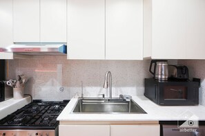 Interior - Vibrant Luxury Studio Emirates Gardens Dubai (Dubai)