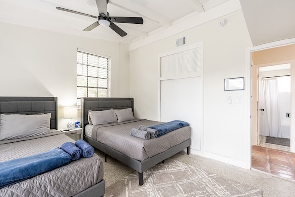 Room - Cozy 3-bedroom house on the river (Fort Lauderdale)