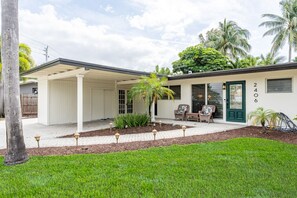 Exterior - Cozy 3-bedroom house on the river (Fort Lauderdale)