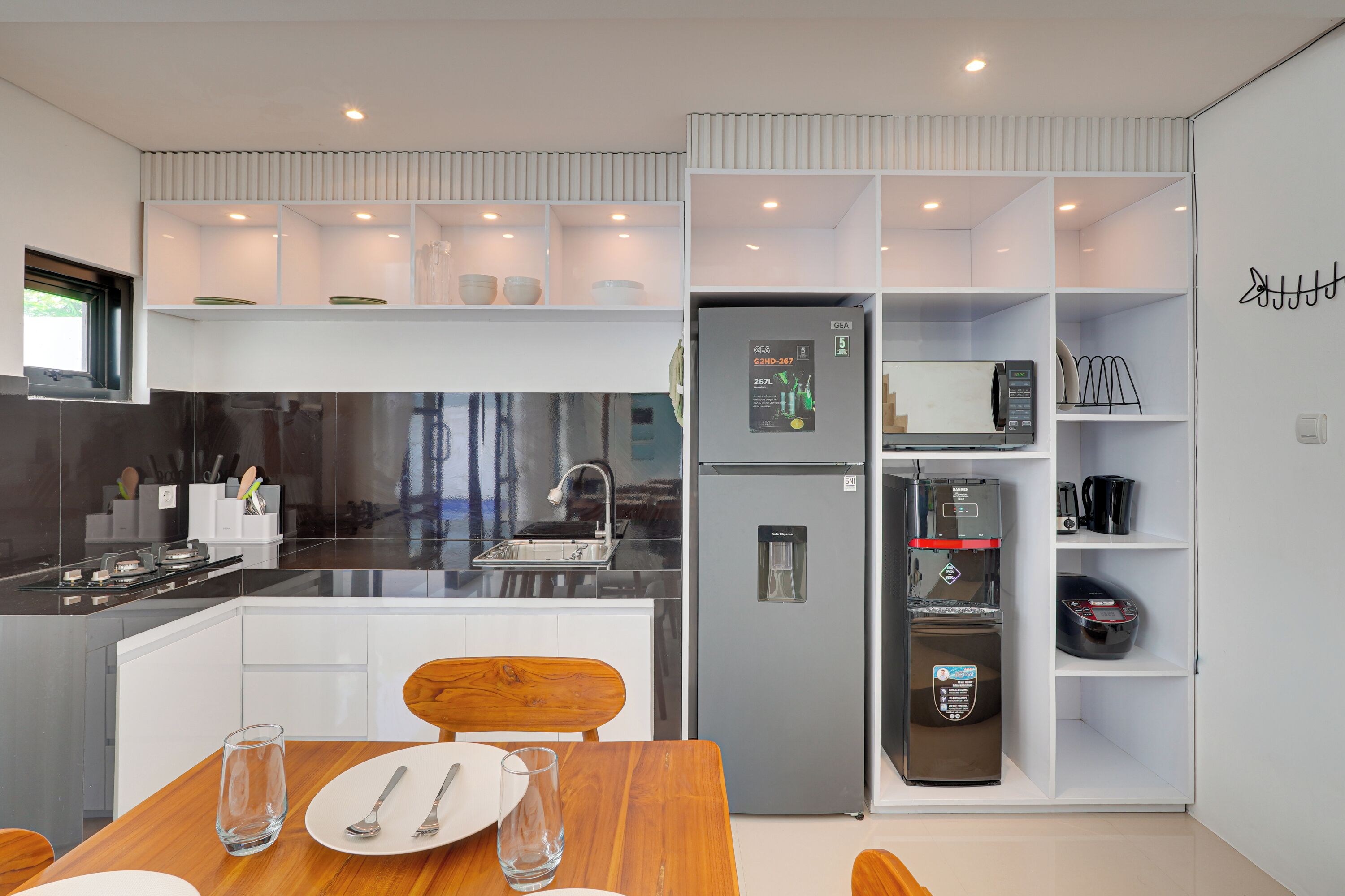 Villa, Pool View | Private kitchen | Electric kettle, dining tables