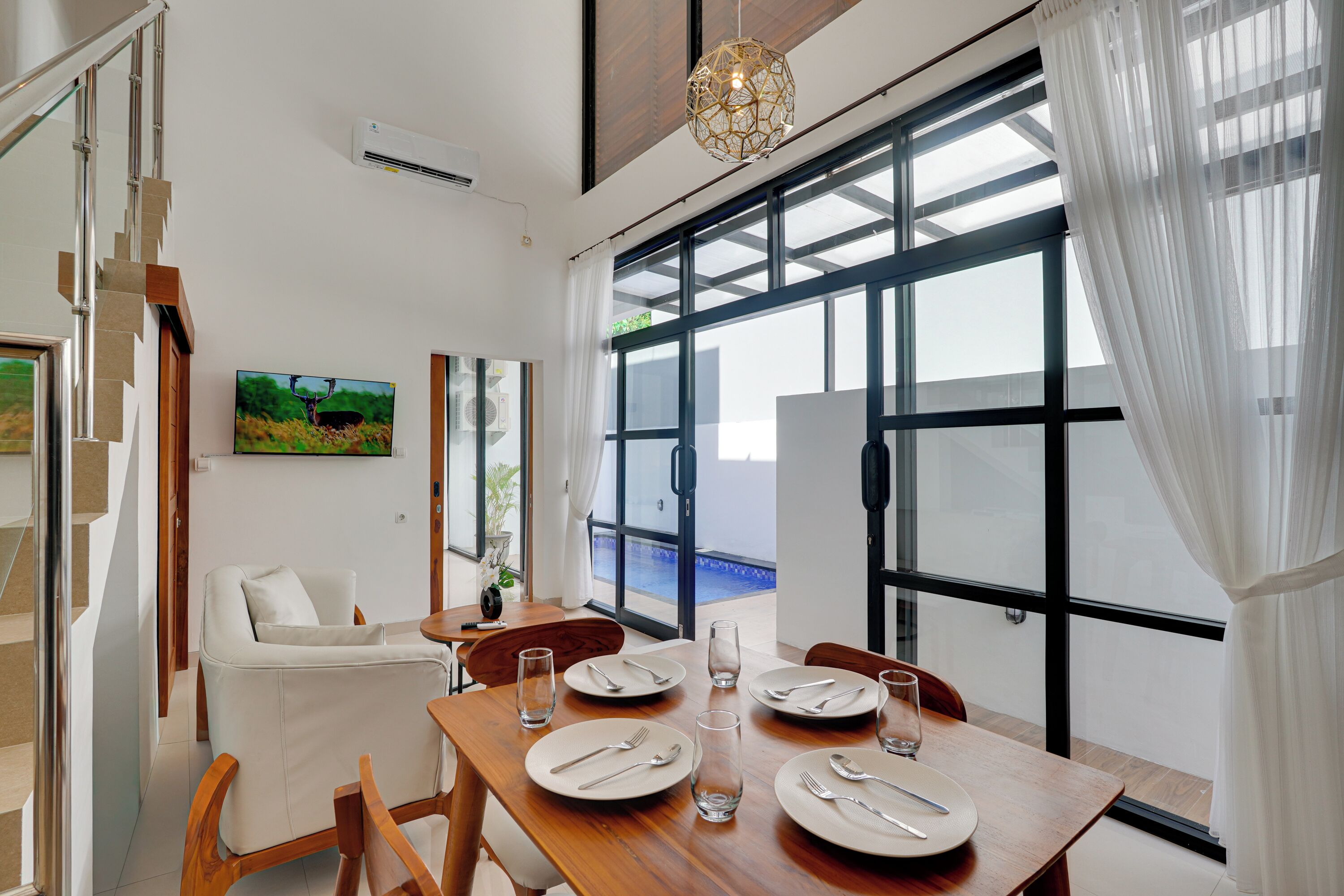 Villa, Pool View | Dining