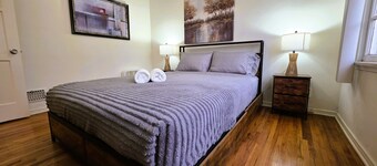 Bargain Beverly Hills 2 bedroom ground floor apartment near la Cienega park