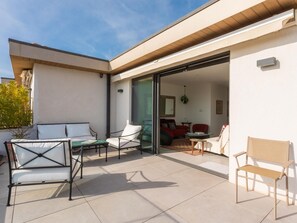 Terrace/patio - 5★ Luxury Apartment | Sea View | 3 Bedrooms (Sainte Maxime)