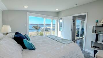 Iron/ironing board, internet, bed sheets